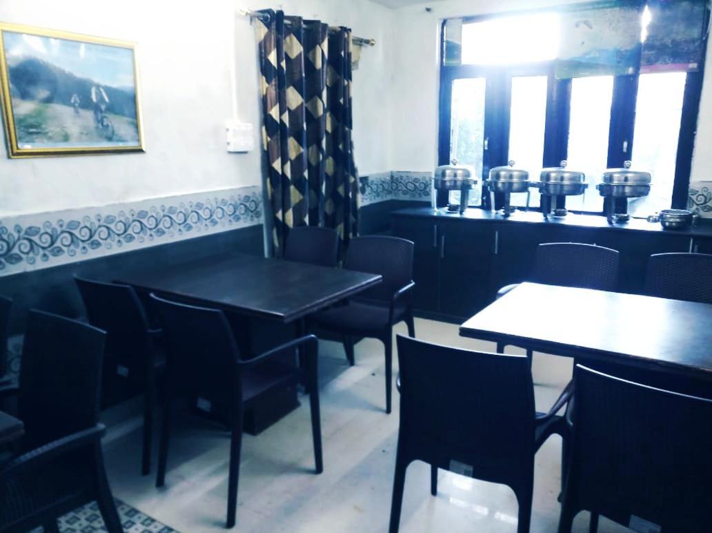 Hotel Holiday Plaza Dalhousie - Near Ghandhi Chowk Mall Road Exterior photo
